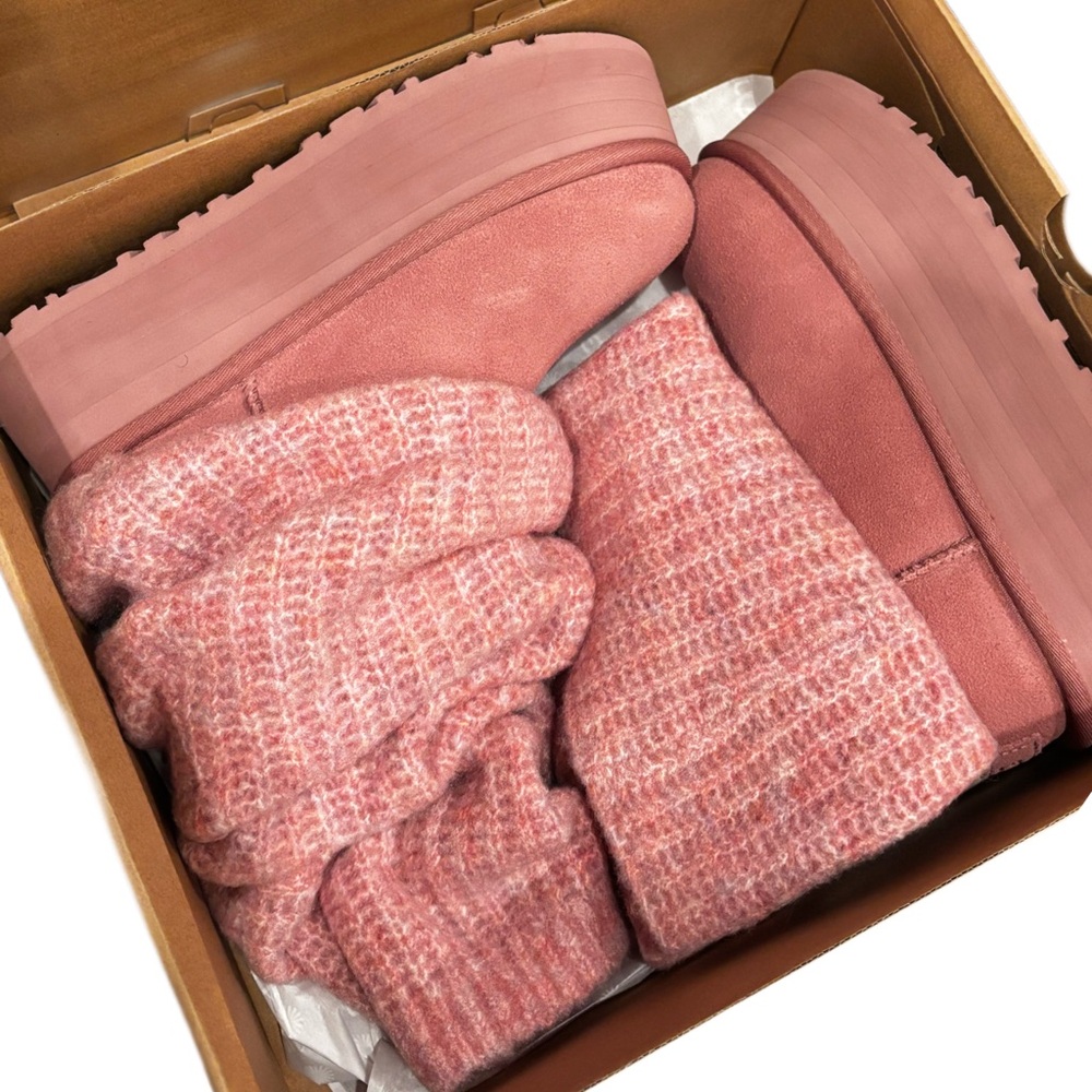 UGG Pink Women's Boots with Legwarmers